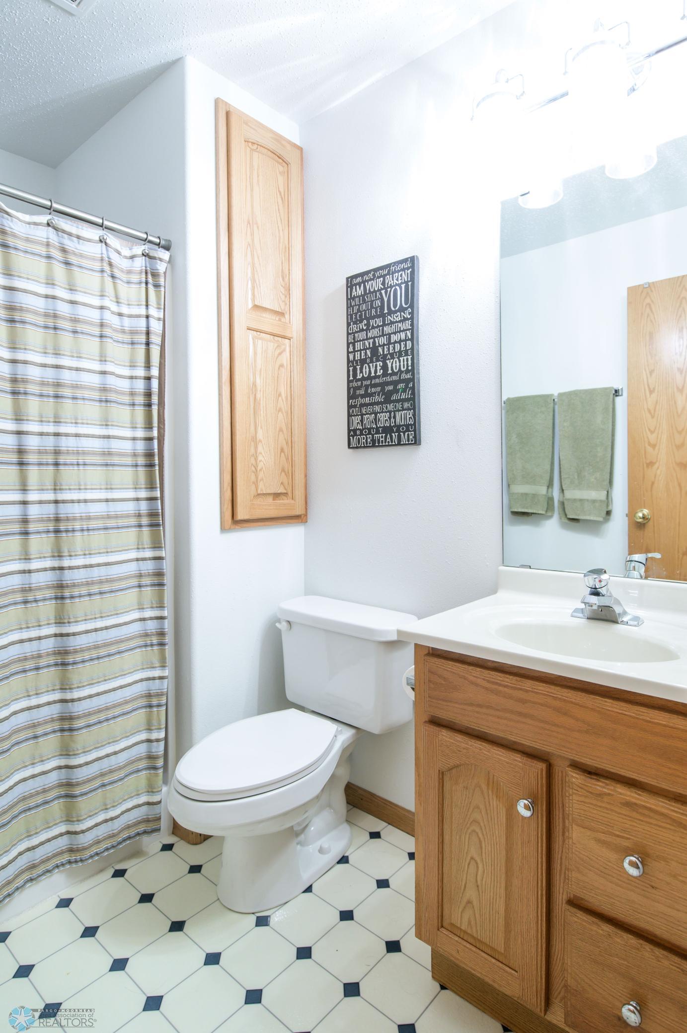 3/4 bathroom lower level DSC_3212.jpg