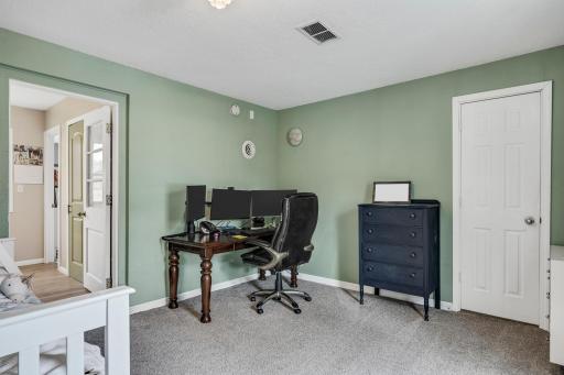 637 N 1st Street, La Crescent, MN 55947