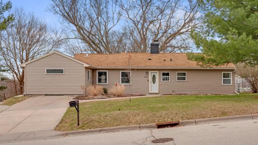 637 N 1st Street, La Crescent, MN 55947