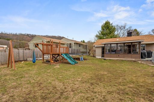 637 N 1st Street, La Crescent, MN 55947