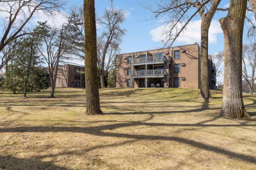 2800 Hamline Avenue N, 121, Roseville, MN 55113