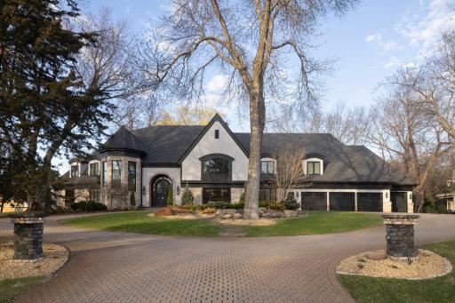4801 Rolling Green Parkway, Minneapolis, MN 55436