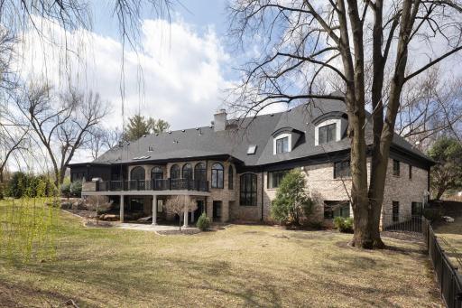 4801 Rolling Green Parkway, Minneapolis, MN 55436