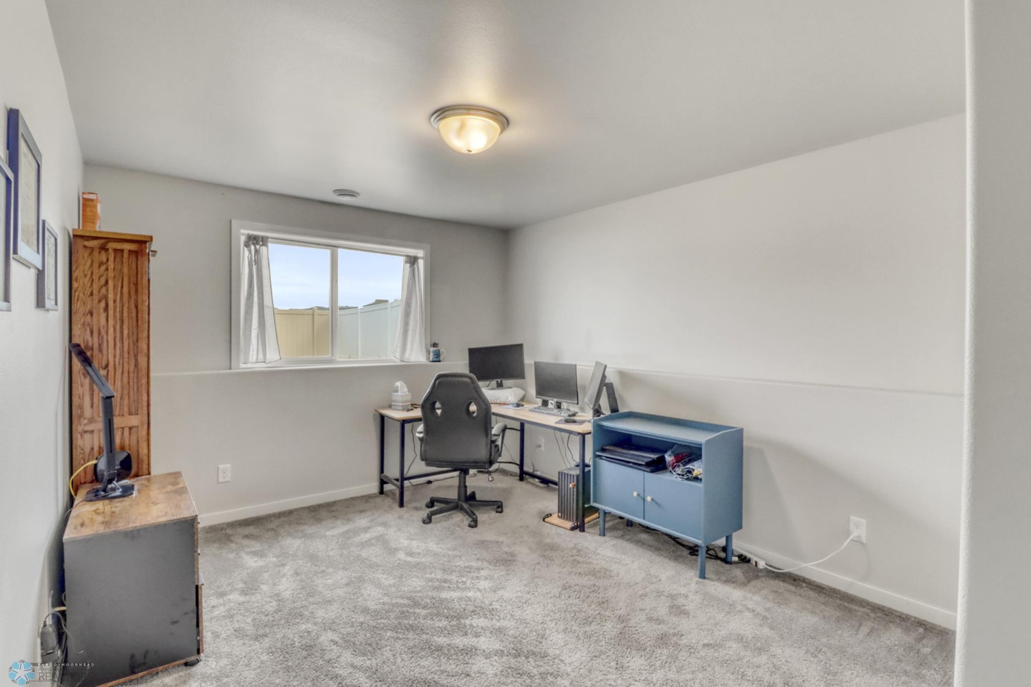 Basement Bedroom2_1.JPG