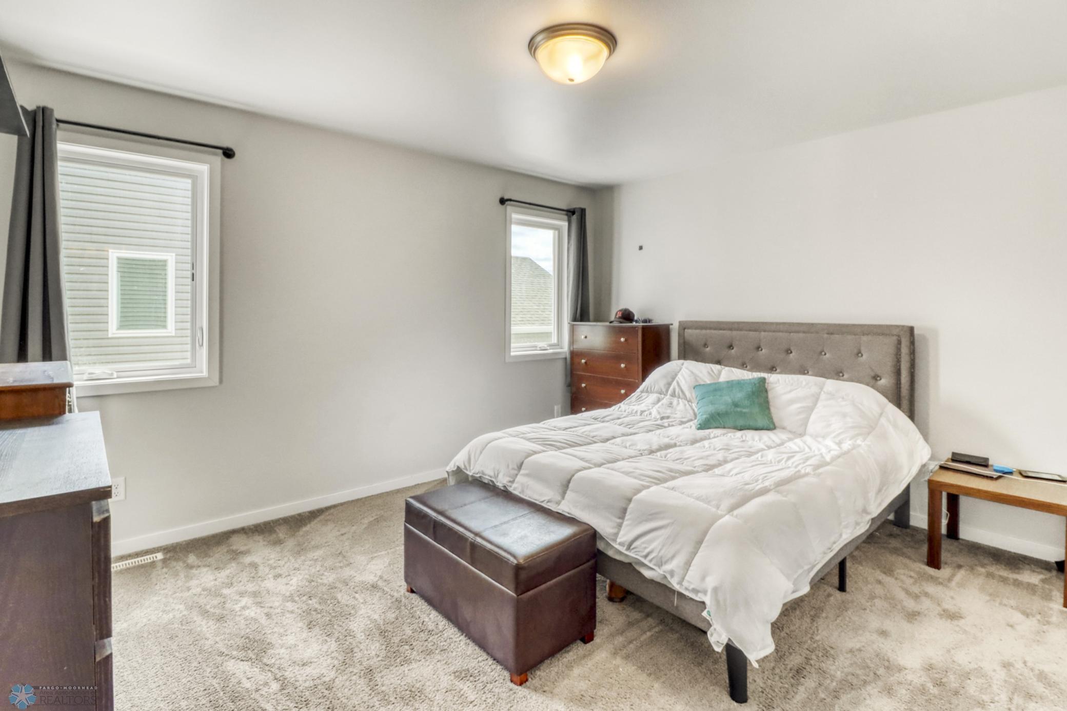Primary Bedroom1_1.JPG