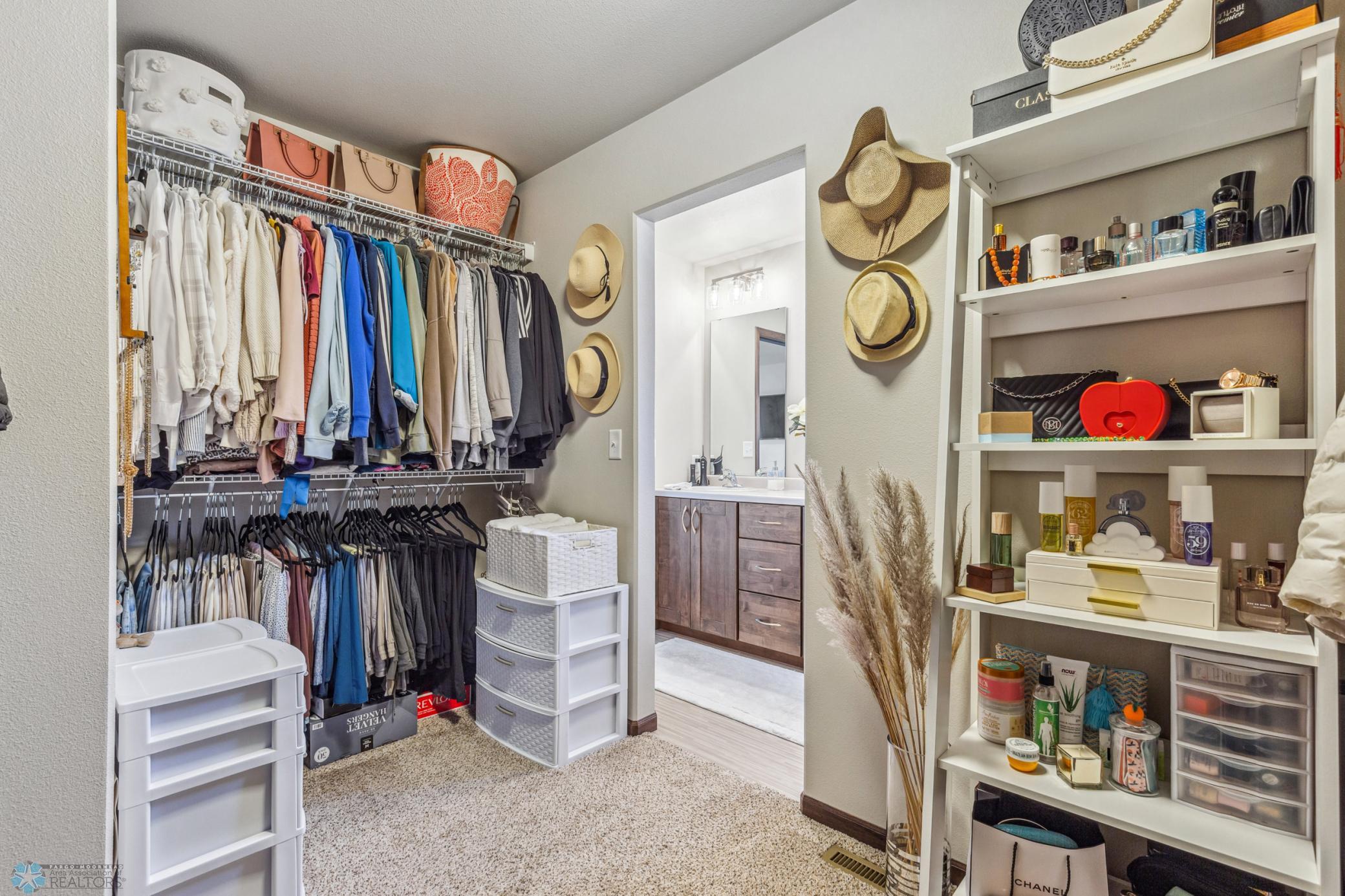 Walk-in Closet