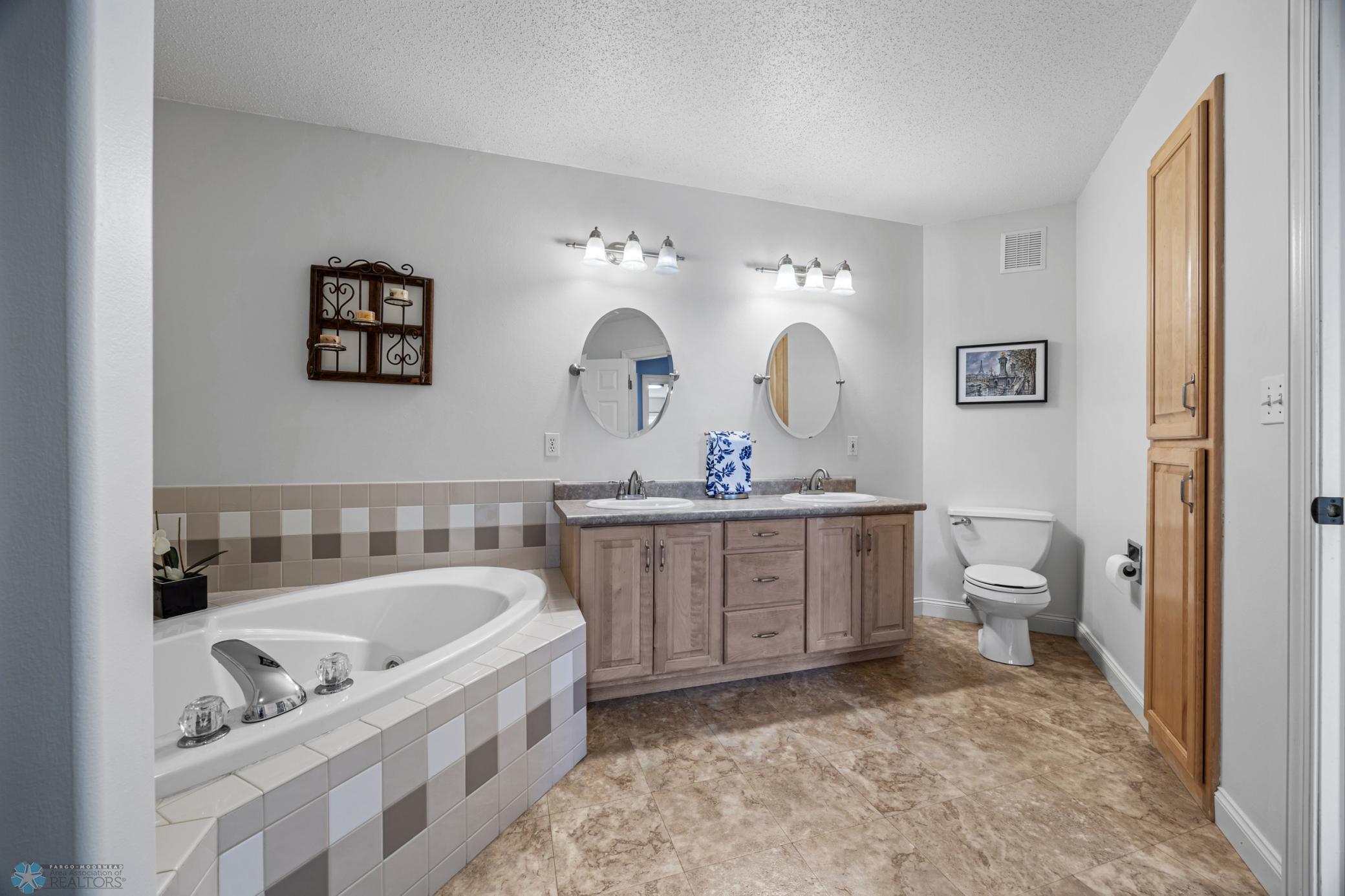 Hollywood Bathroom