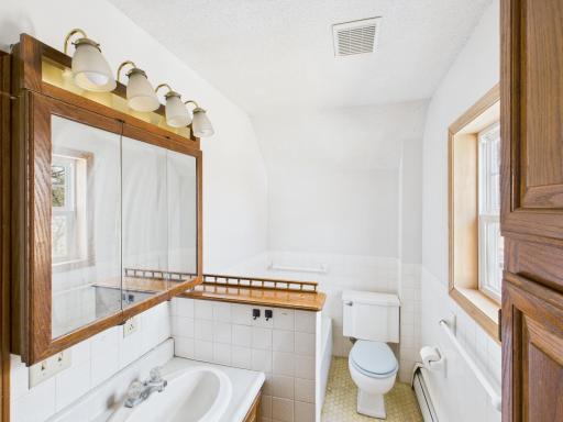UL 3/4 Bath