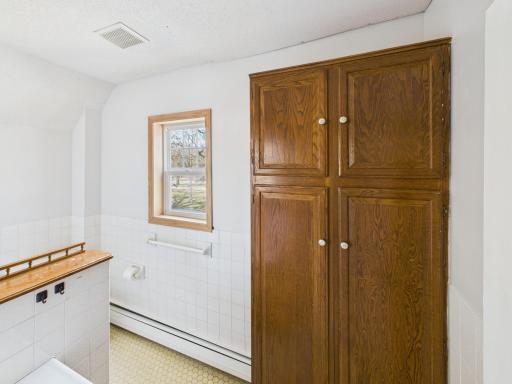 UL 3/4 Bath