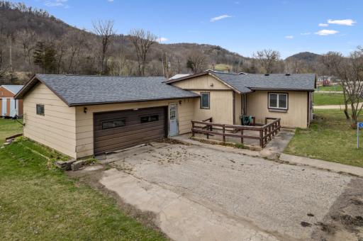 S3559 Chicken Valley Road, Fountain City, WI 54629