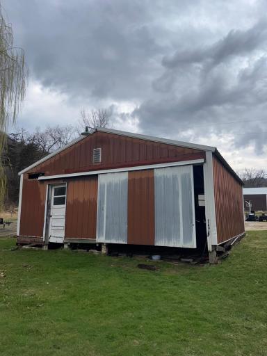 S3559 Chicken Valley Road, Fountain City, WI 54629