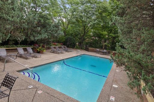 112 Groveland Terrace, Minneapolis, MN 55403