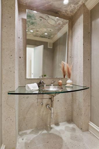 Five bathrooms for effortless convenience.