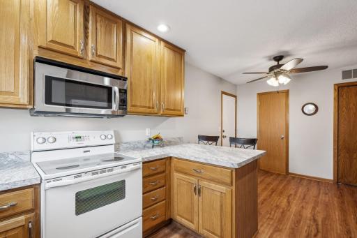 17_1511CreekMeadowDrNW_2017_DownloadforMLS_2000x1333.jpg