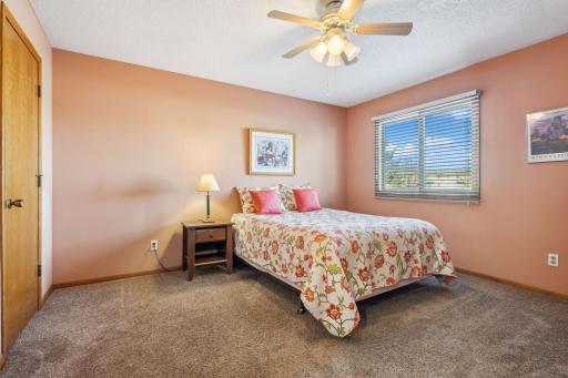 27_1511CreekMeadowDrNW_2027_DownloadforMLS_2000x1333.jpg