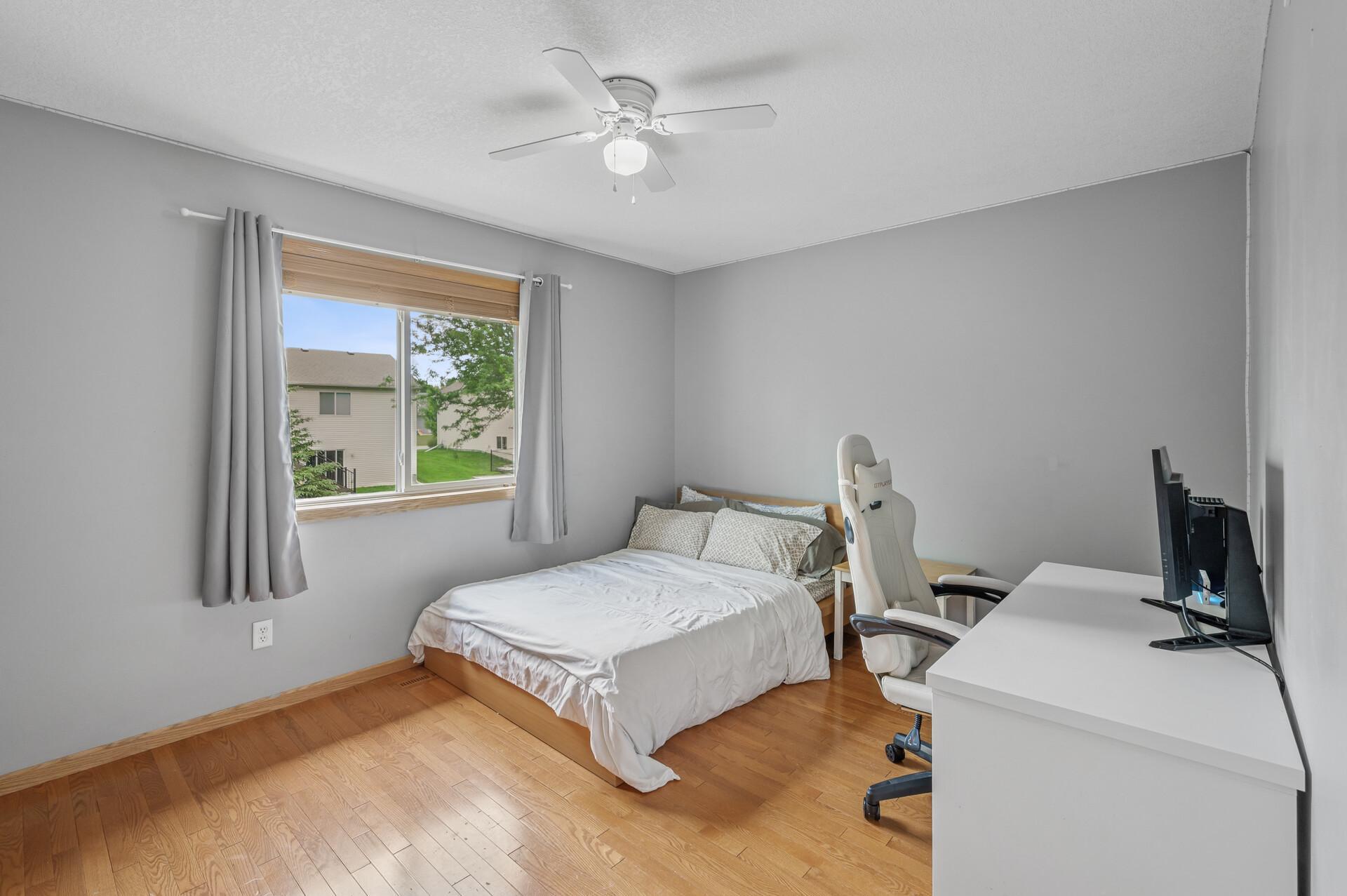 Upstairs 2nd Bedroom