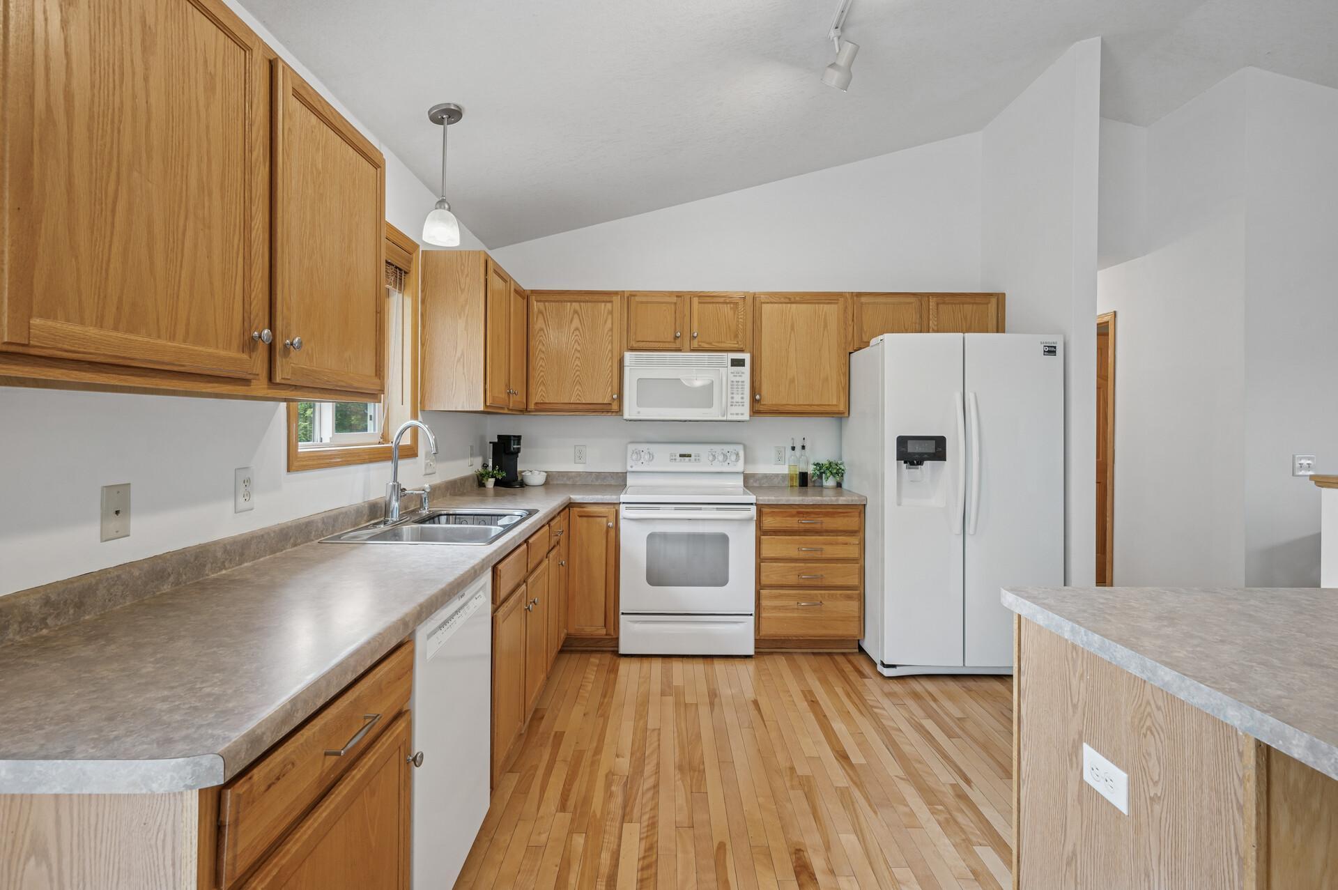 Spacious Kitchen