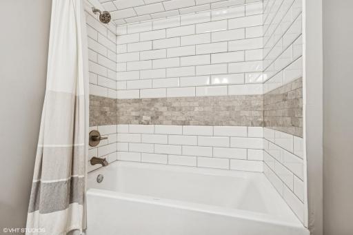 7401 76th Avenue N, Minneapolis, MN 55428