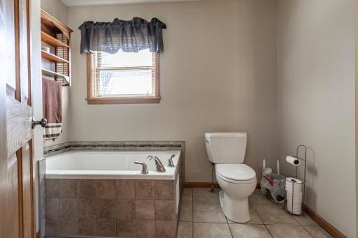 1831 Winding Trail Road, New Richmond, WI 54017