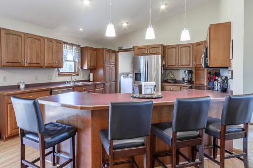 1831 Winding Trail Road, New Richmond, WI 54017
