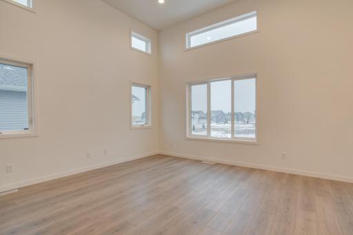 2516 38th Avenue S, Moorhead, MN 56560