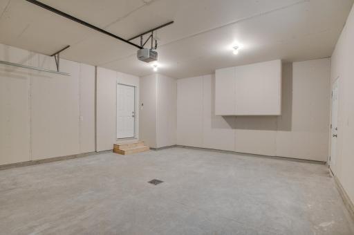 2516 38th Avenue S, Moorhead, MN 56560