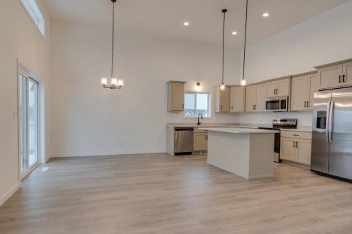 2516 38th Avenue S, Moorhead, MN 56560