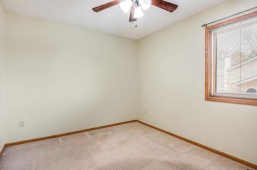 368 Upper Wood Way, Burnsville, MN 55337