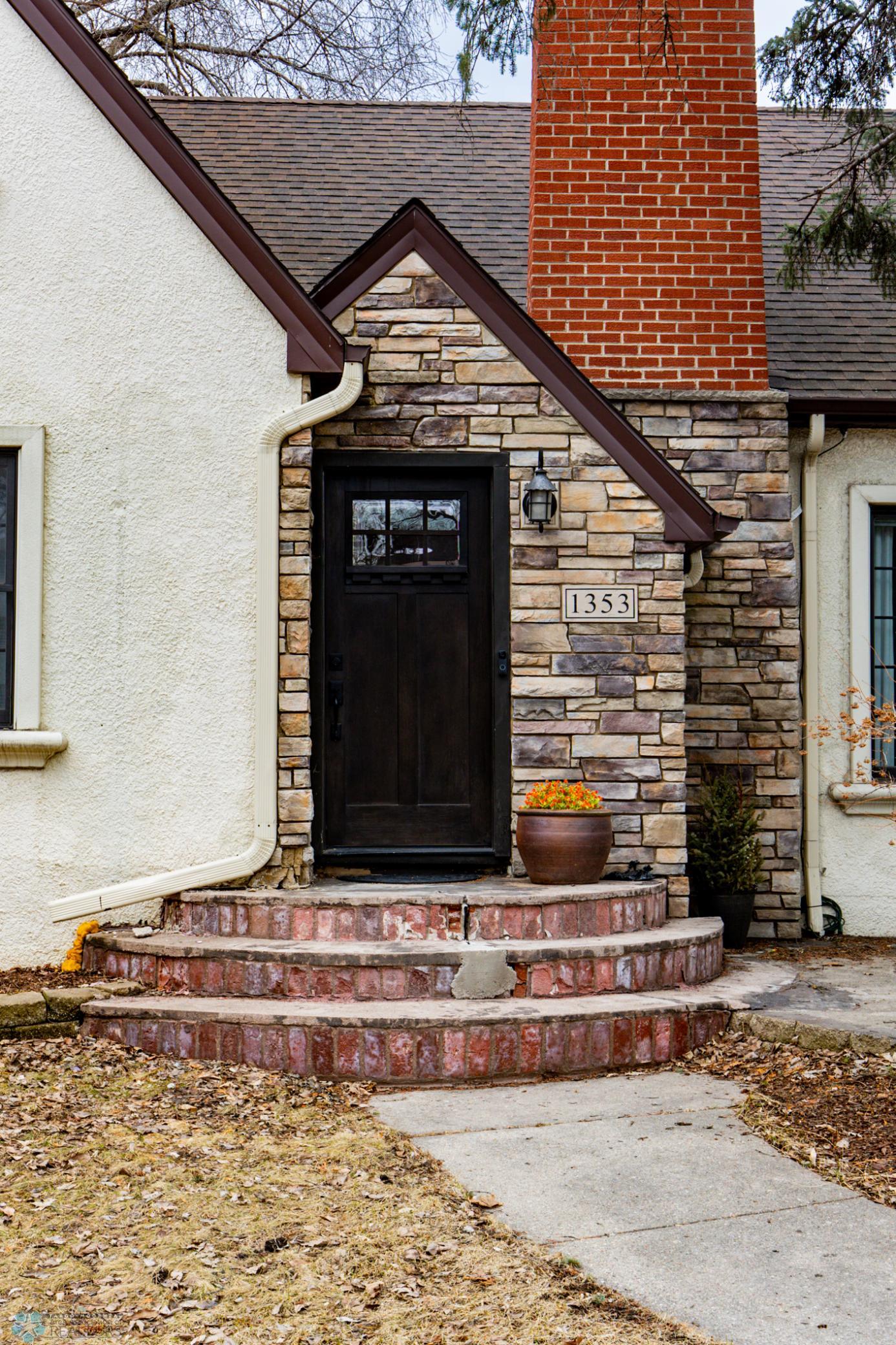 1353exteriors-6.jpg