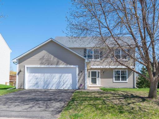 Great opportunity! Plenty of living space & storage in this 6BR/4BA two story with over-sized double garage! Live in a wonderful & growing community, home to Carver Elementary & the annual Carver Steamboat Days!
