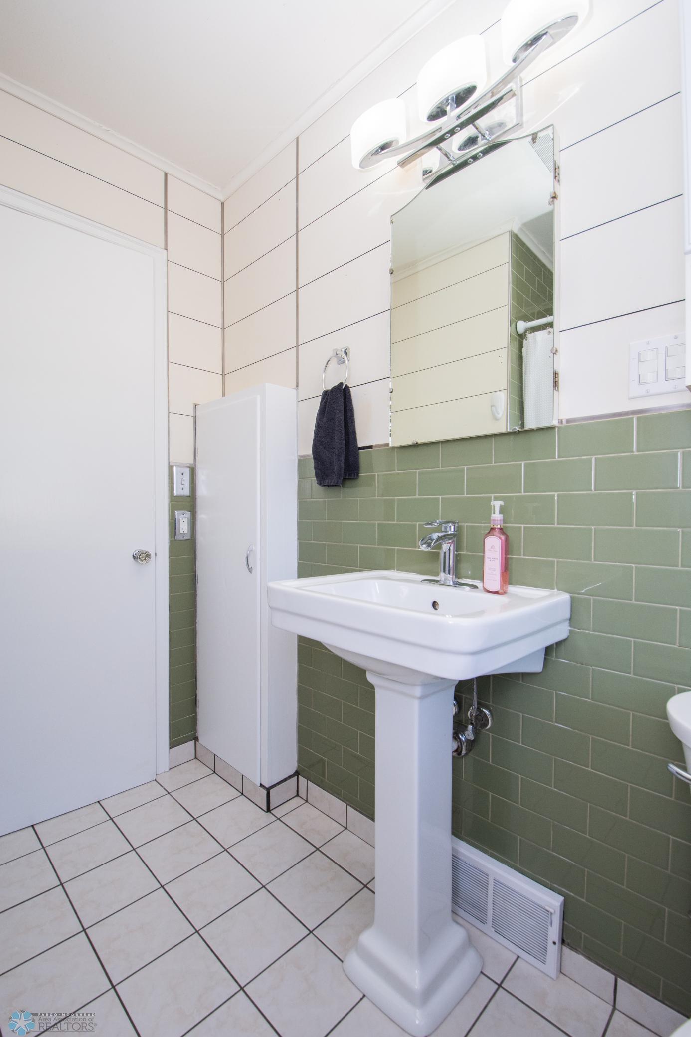 Upstairs Bathroom