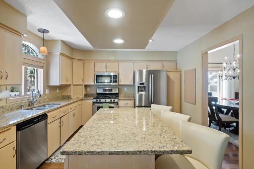 9711 Tree Farm Road, Eden Prairie, MN 55347