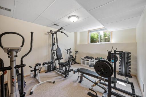9711 Tree Farm Road, Eden Prairie, MN 55347