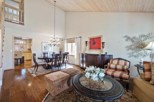 9711 Tree Farm Road, Eden Prairie, MN 55347