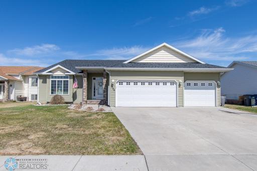 1526 44th Avenue S, Moorhead, MN 56560