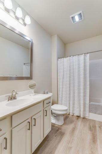 1800 Prairie Place, Holmen, WI 54636