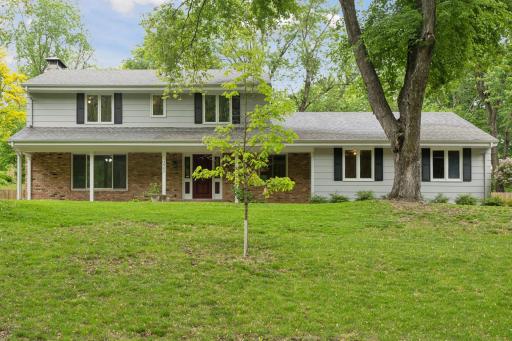 A charming Forest Hills home is ready for it's next chapter.