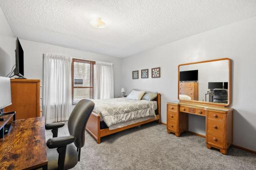 22-web-or-mls-2354 14th Terrace NW-22.jpg