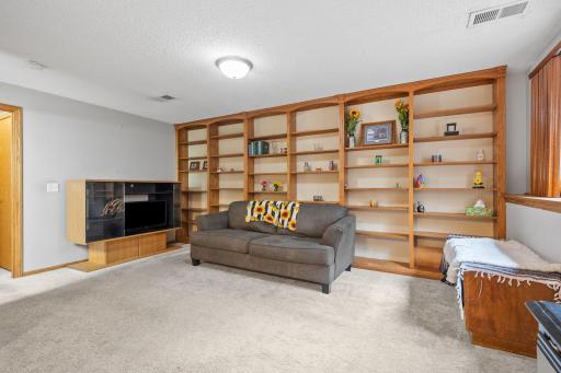 29-web-or-mls-2354 14th Terrace NW-29.jpg