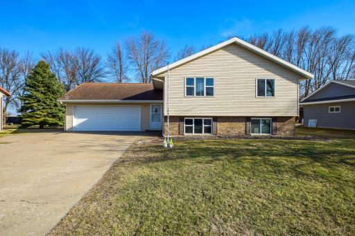 82 Robert Street, Elrosa, MN 56325