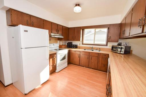 82 Robert Street, Elrosa, MN 56325