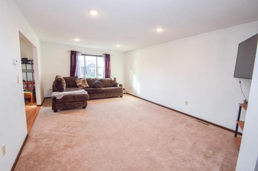 82 Robert Street, Elrosa, MN 56325