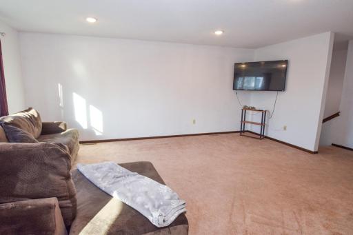 82 Robert Street, Elrosa, MN 56325