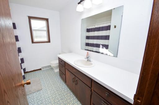 82 Robert Street, Elrosa, MN 56325
