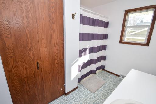 82 Robert Street, Elrosa, MN 56325