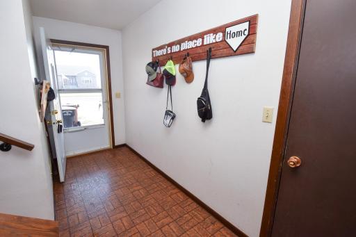 82 Robert Street, Elrosa, MN 56325