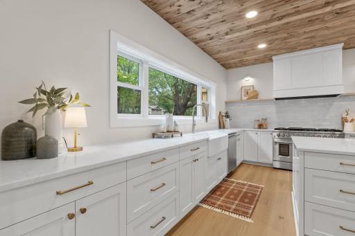 3429 Lowell Street, Minnetonka, MN 55391