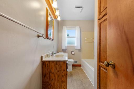 914 9th Avenue SE, Austin, MN 55912