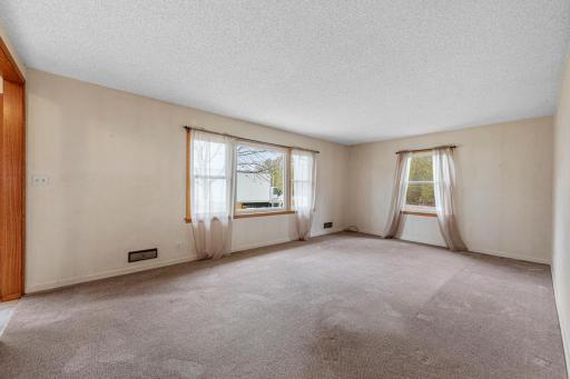 914 9th Avenue SE, Austin, MN 55912