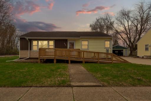 914 9th Avenue SE, Austin, MN 55912